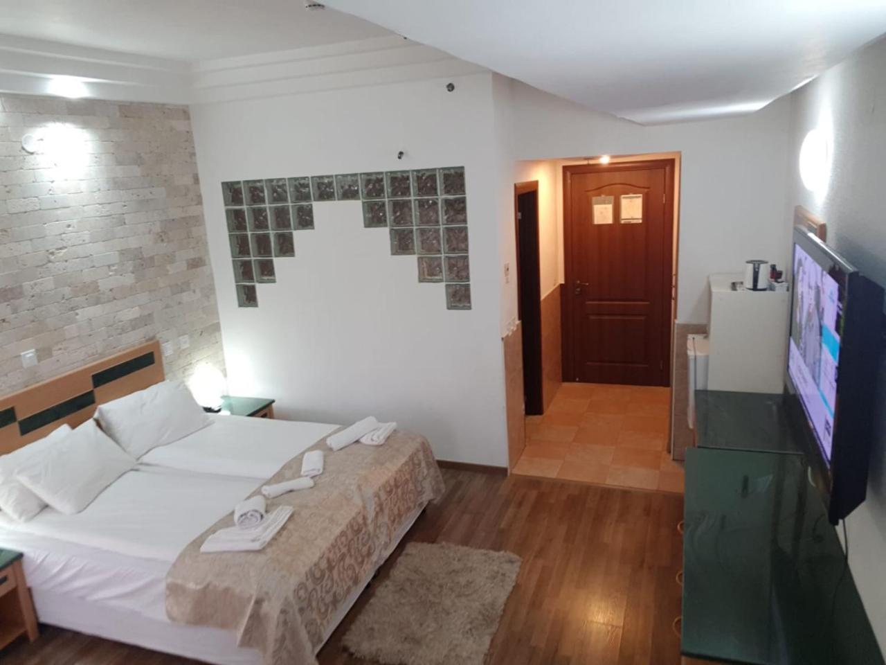 Alaska Inn Hotel Metula ภายนอก รูปภาพ